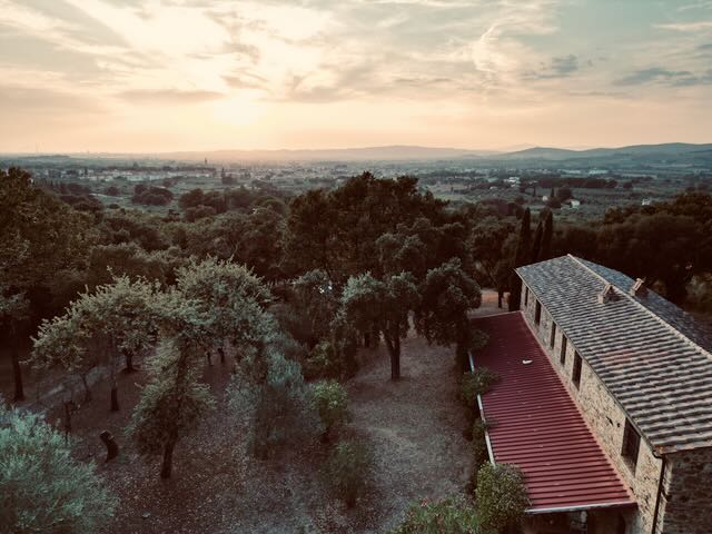 Vista aerea di Casa Ferruccio al tramonto